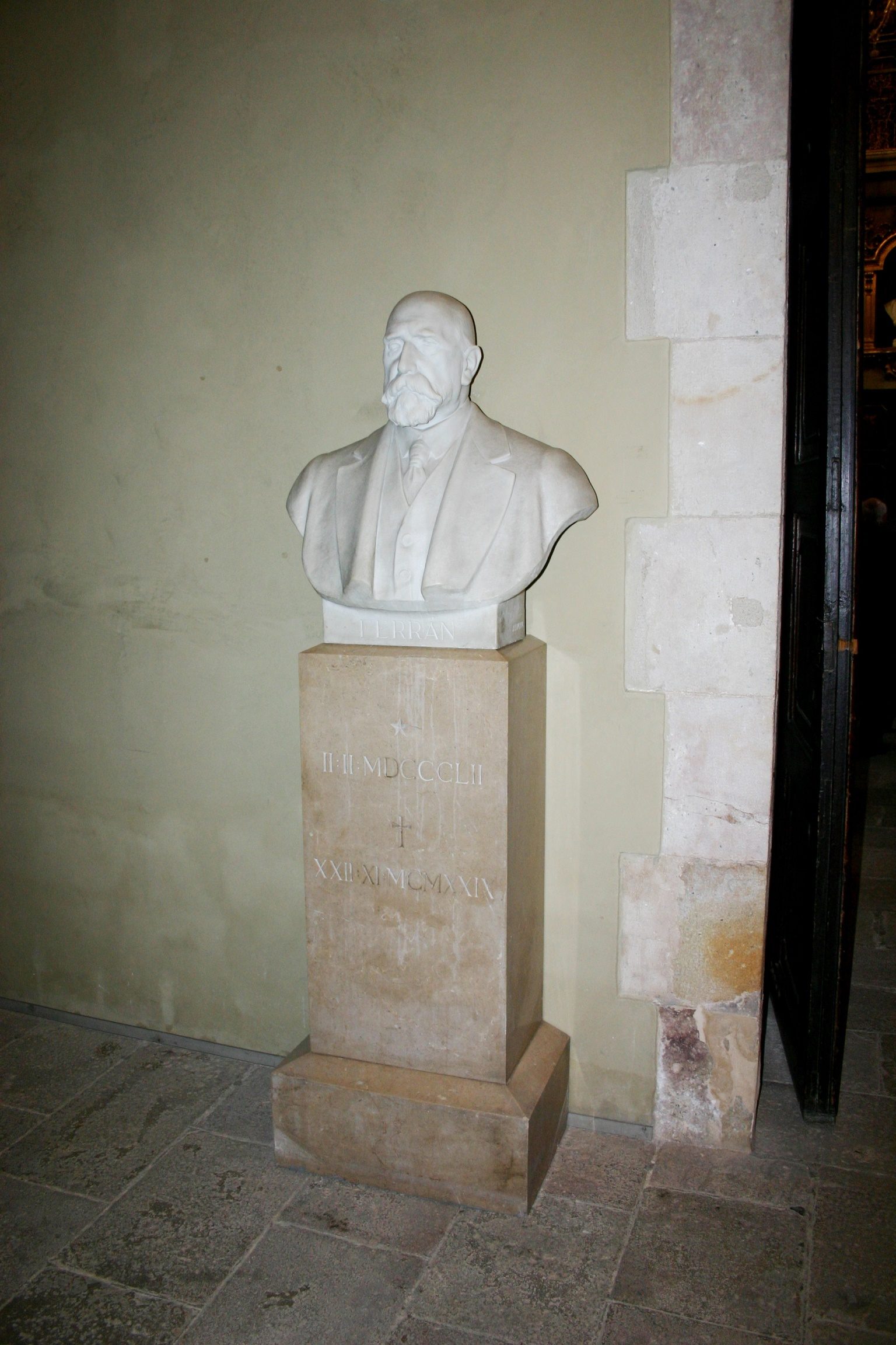 Jaume Ferran i Clua's bust, Hospital de la Santa Creu (ancient site), Barcelona, Spain.JPG